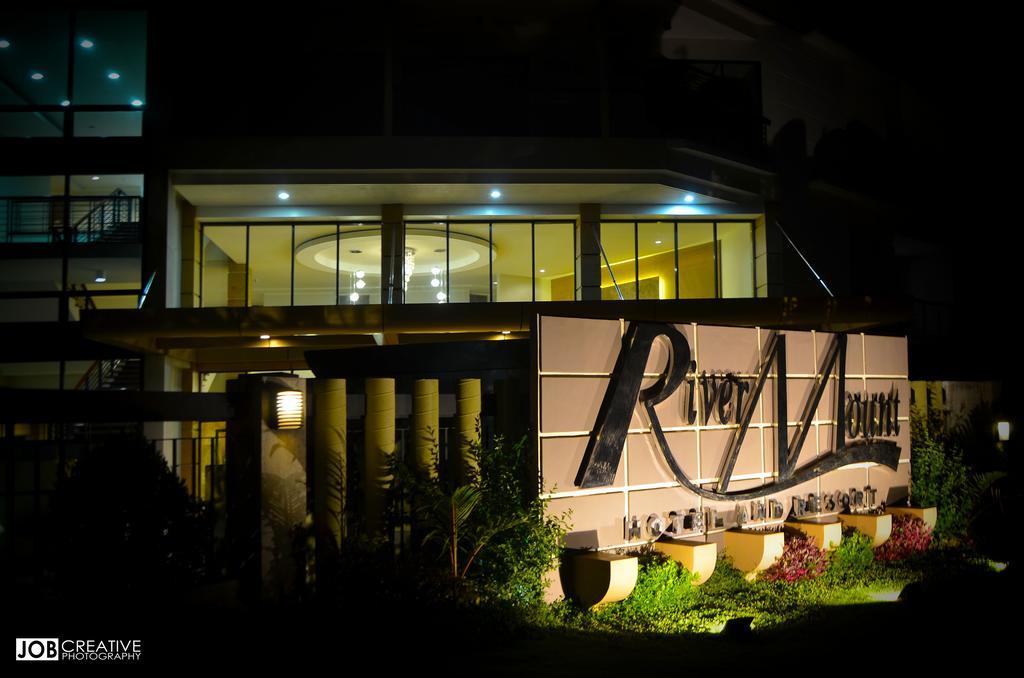 Rivermount Hotel And Resort Sarrat Exterior foto