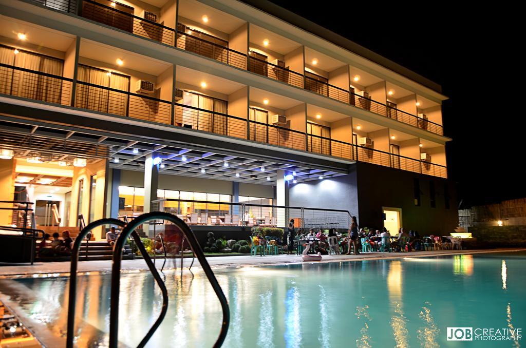 Rivermount Hotel And Resort Sarrat Exterior foto