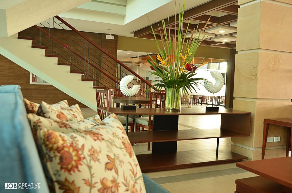 Rivermount Hotel And Resort Sarrat Exterior foto