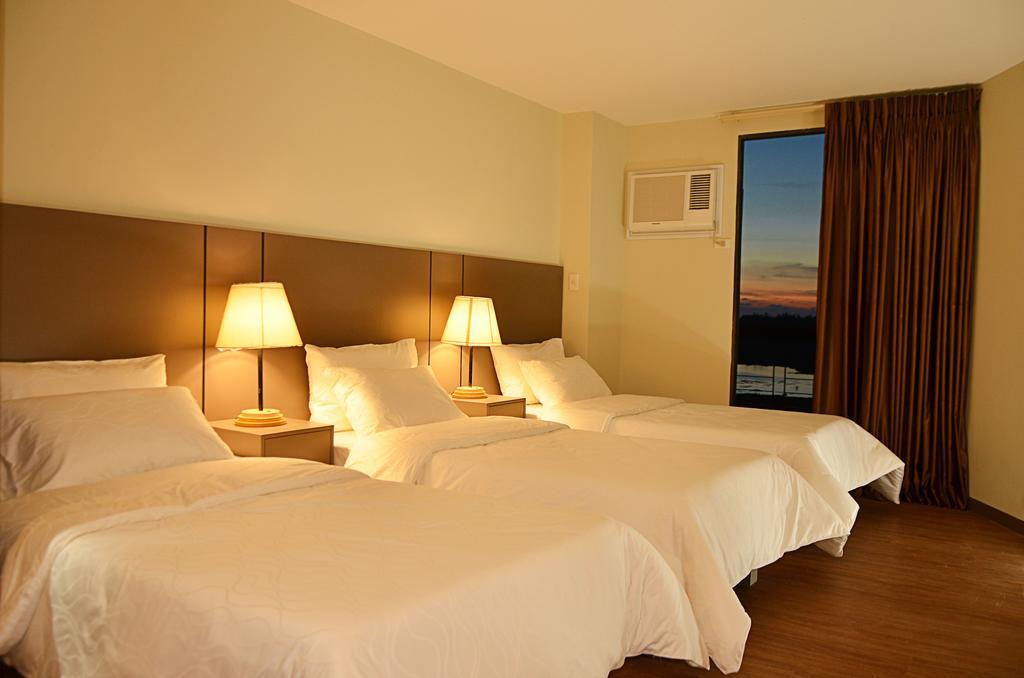 Rivermount Hotel And Resort Sarrat Exterior foto